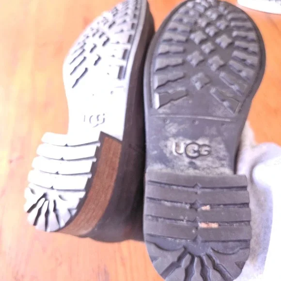 UGG Chaney Black Leather Waterproof Moto Boots Shearling Lined 1007542 Womens 8 - Picture 7 of 12